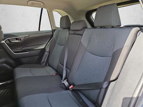 Used 2024 Toyota RAV4 XLE image 18