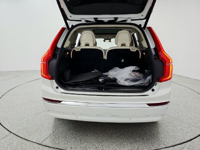 Certified 2025 Volvo XC90 T8 Plus w/ Protection Package Premier AWD/4WD image 20