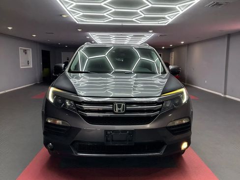 Used 2016 Honda Pilot Touring image 8