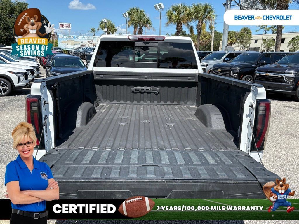 Used 2024 GMC Sierra 2500 AT4 w/ AT4 Premium Plus Package AWD/4WD image 11