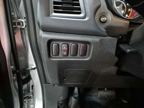 Used 2025 Mitsubishi Outlander Sport ES image 17