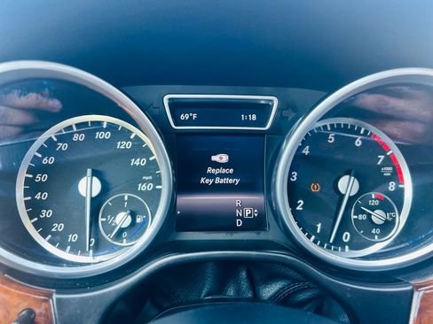 Used 2014 Mercedes-Benz ML 550 4MATIC image 34