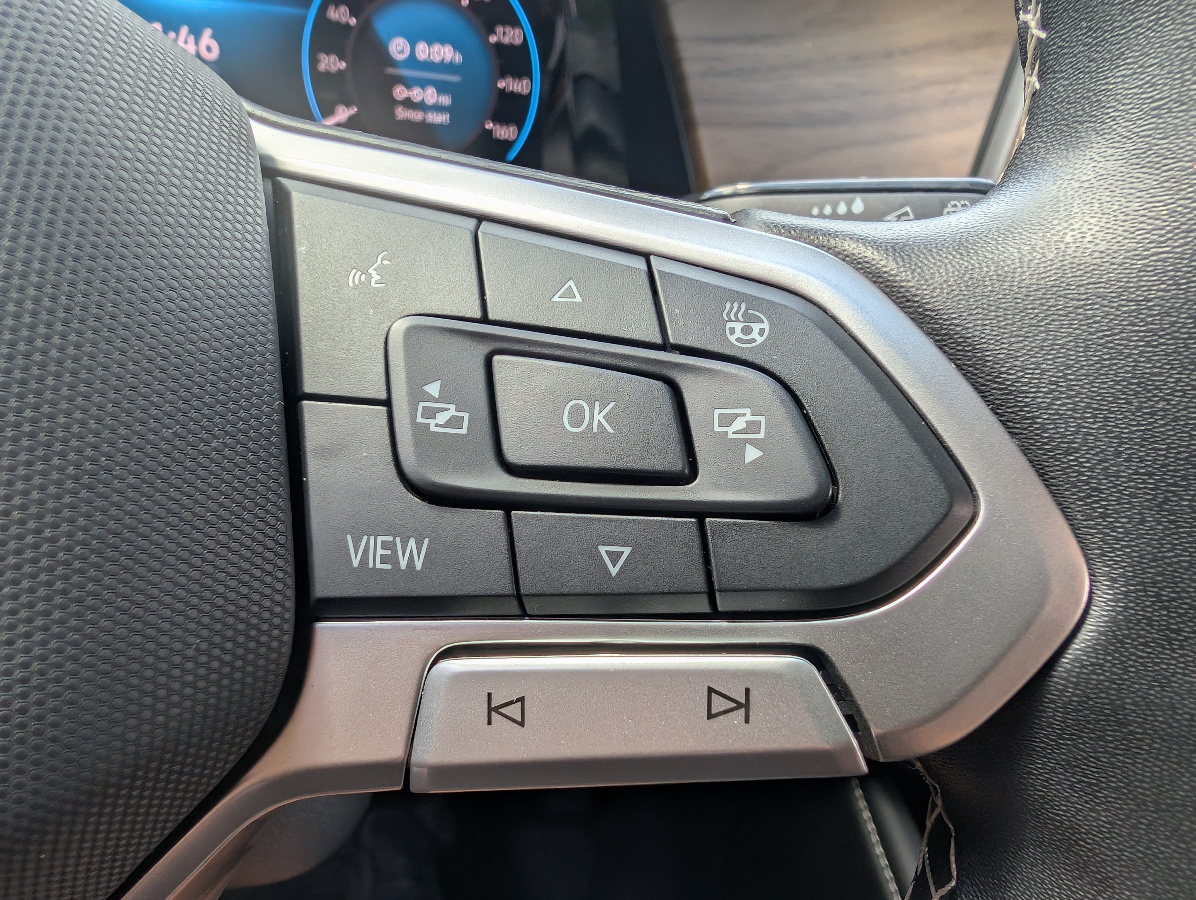 Used 2026 Volkswagen Atlas SE FWD image 33