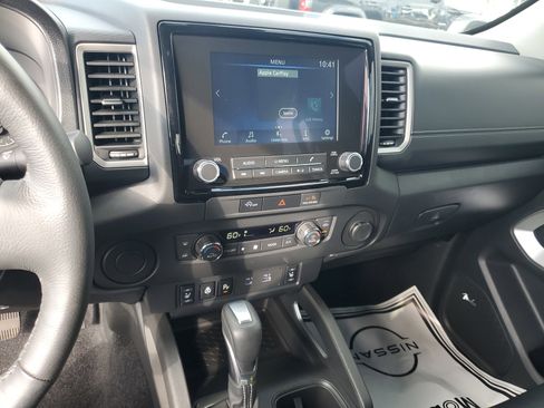 Certified 2024 Nissan Frontier SL w/ Technology Package image 19