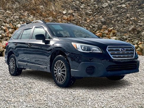 Used 2015 Subaru Outback 2.5i image 9