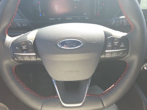 Used 2023 Ford Escape ST-Line w/ Tech Pack #1 AWD/4WD image 10