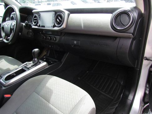 Used 2021 Toyota Tacoma SR5 RWD image 16