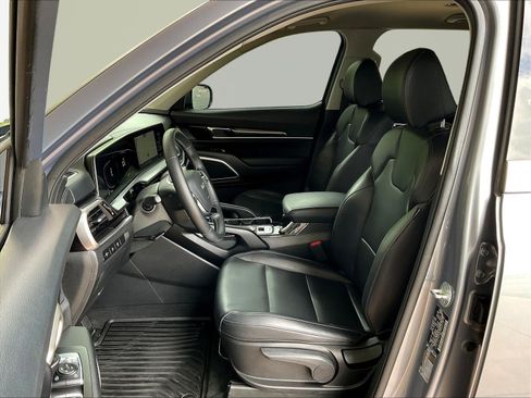 Used 2024 Kia Telluride LX FWD image 20