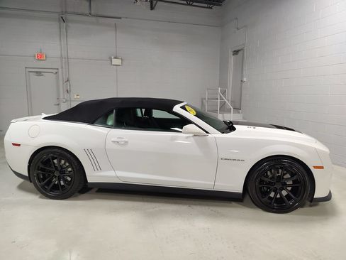 Used 2013 Chevrolet Camaro ZL1 RWD image 7
