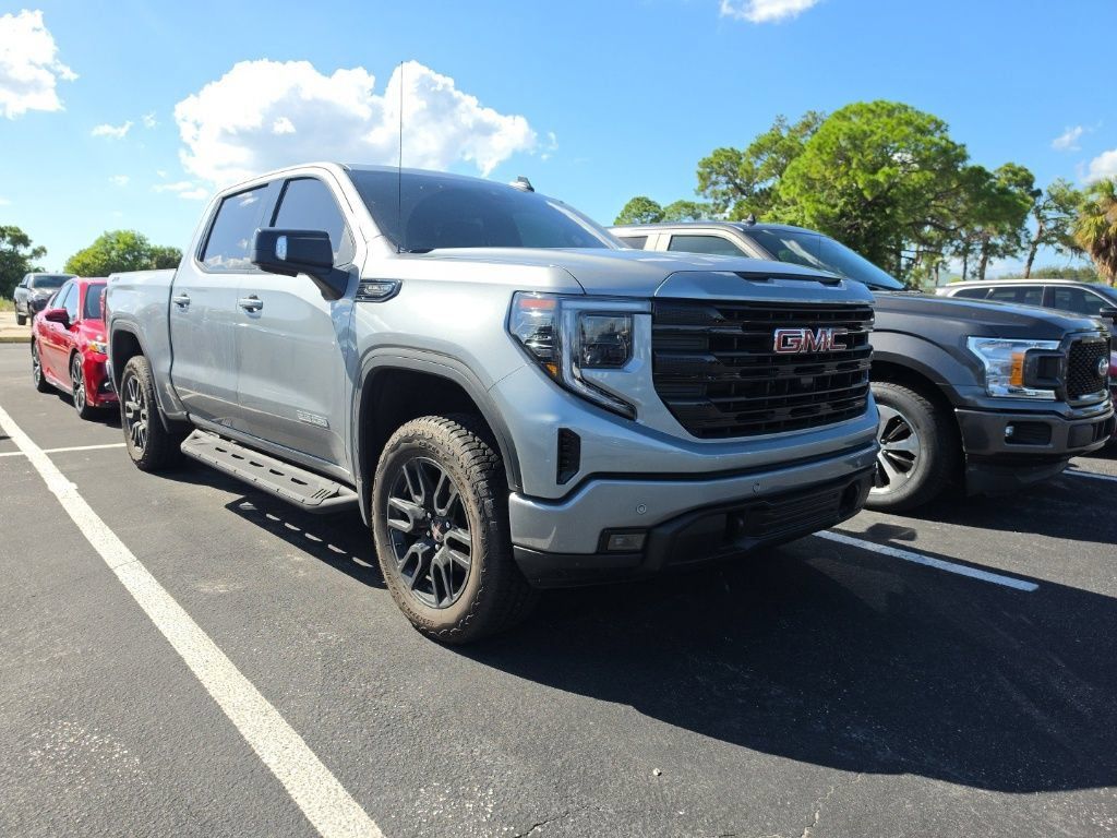 Used 2025 GMC Sierra 1500 Elevation w/ Elevation Premium Package AWD/4WD image 1