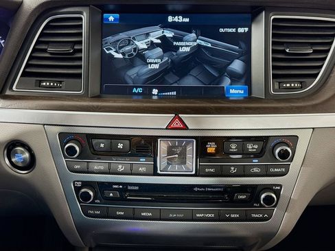 Used 2018 Genesis G80 3.8 w/ Option Group 03 image 16