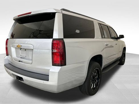 Used 2020 Chevrolet Suburban LT AWD/4WD image 5
