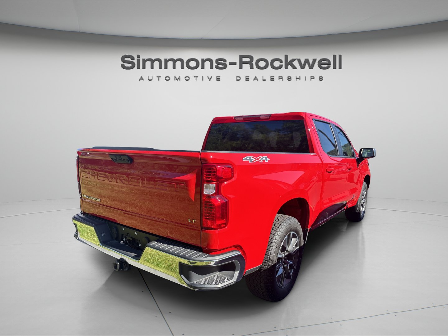 Used 2024 Chevrolet Silverado 1500 LT AWD/4WD image 4