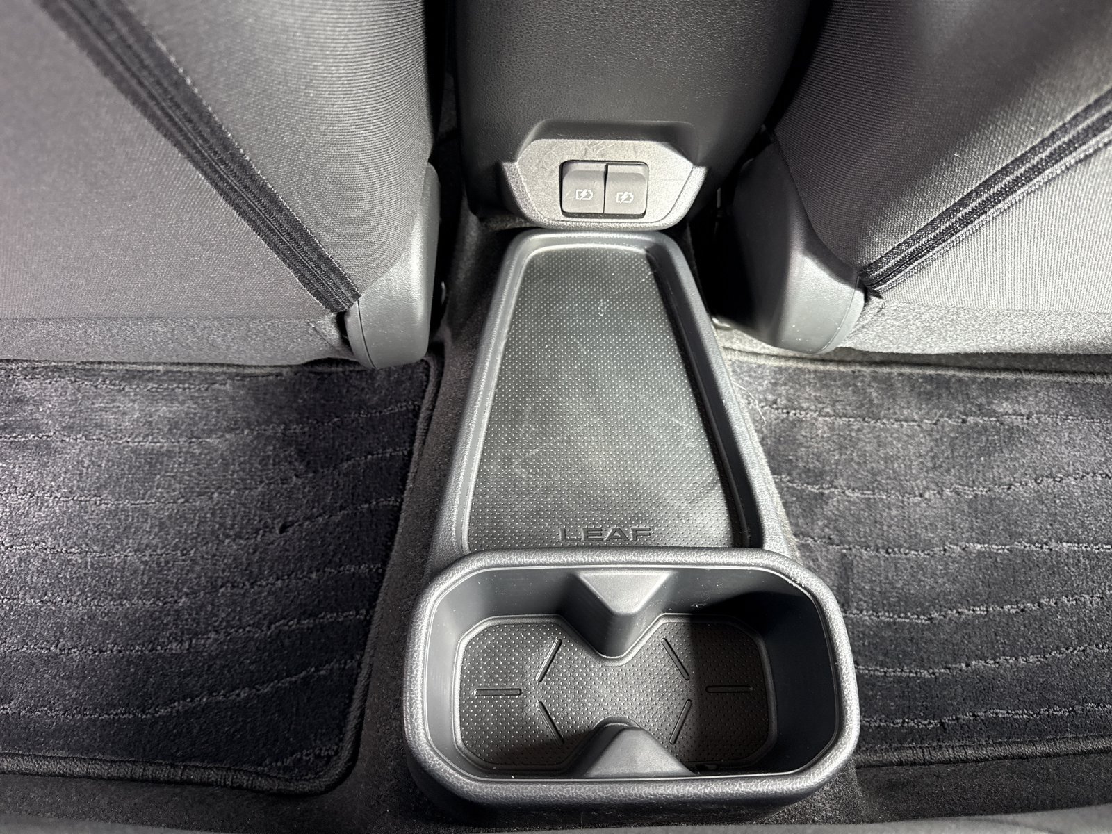 Used 2025 Nissan Leaf S FWD image 11