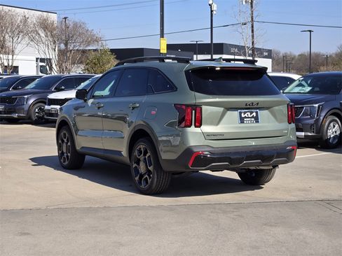 New 2026 Kia Sorento X-Line EX image 3