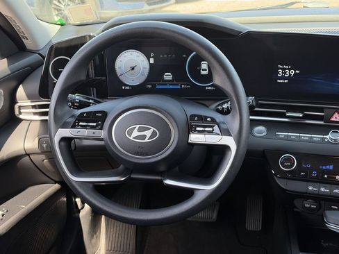 Certified 2024 Hyundai Elantra SEL FWD image 13