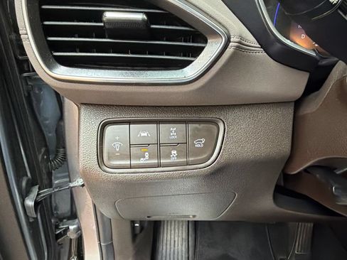 Used 2019 Hyundai Santa Fe SEL AWD/4WD image 25