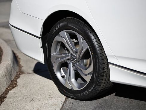 Certified 2019 Honda Accord EX-L image 11