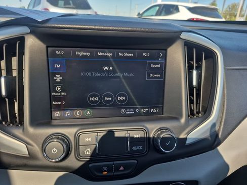 Certified 2022 GMC Terrain SLT w/ Infotainment Package II AWD/4WD image 17