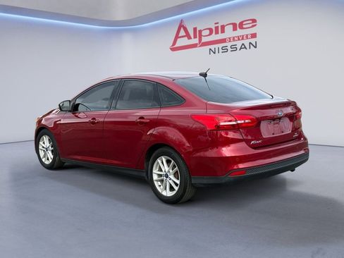 Used 2015 Ford Focus SE w/ Reverse Sensing Package image 3