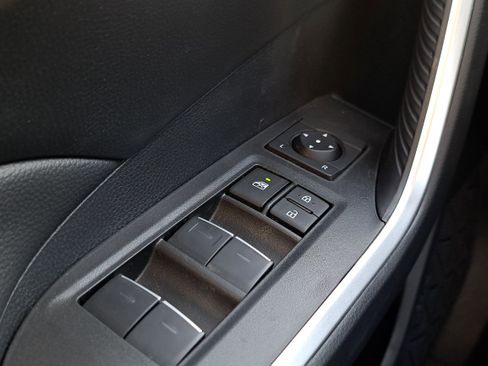 New 2025 Toyota RAV4 XLE image 30