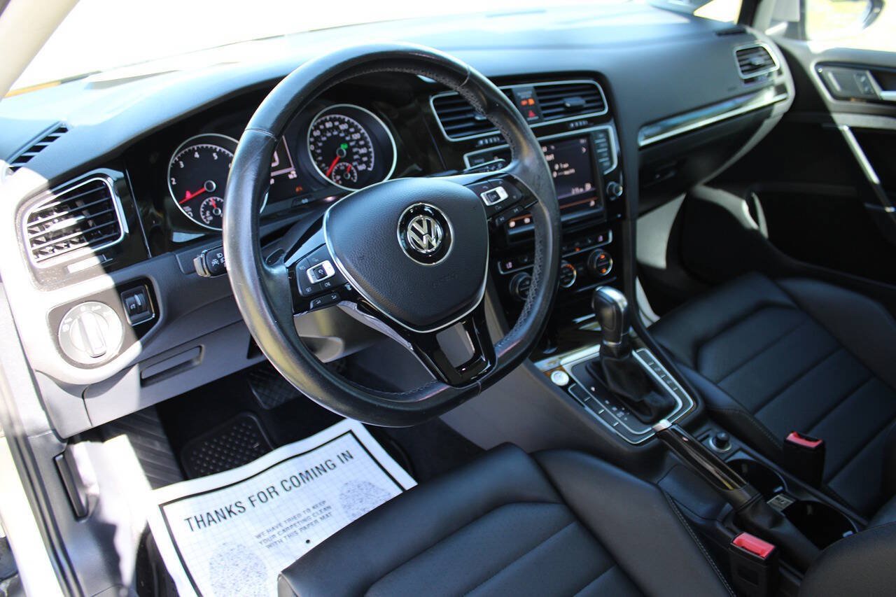 Used 2016 Volkswagen Golf SEL FWD image 22