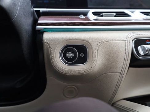 Certified 2023 Mercedes-Benz GLS 450 4MATIC image 18