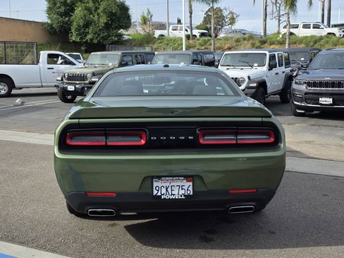 Certified 2022 Dodge Challenger SXT image 4