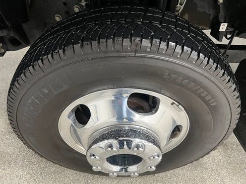 Used 2024 Ford F350 Platinum image 15