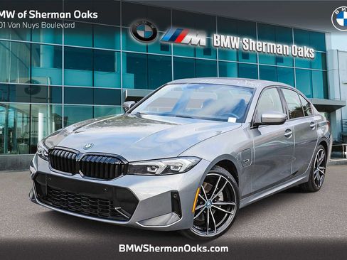 Certified 2023 BMW 330e w/ M Sport Package image 1