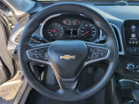 Used 2024 Chevrolet Malibu LT image 11