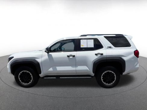 Used 2025 Toyota 4Runner TRD Off-Road AWD/4WD image 8