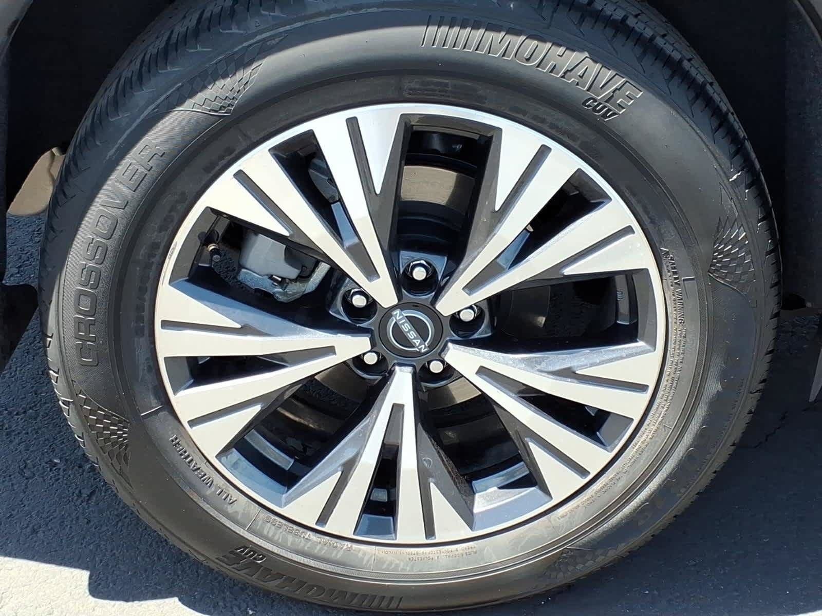 Used 2023 Nissan Rogue SV FWD image 10
