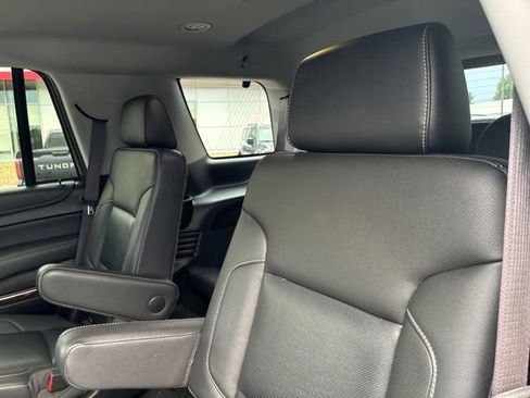 Used 2017 GMC Yukon SLT w/ Open Road Package RWD image 6