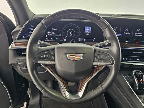 Used 2023 Cadillac Escalade Premium Luxury AWD/4WD image 23