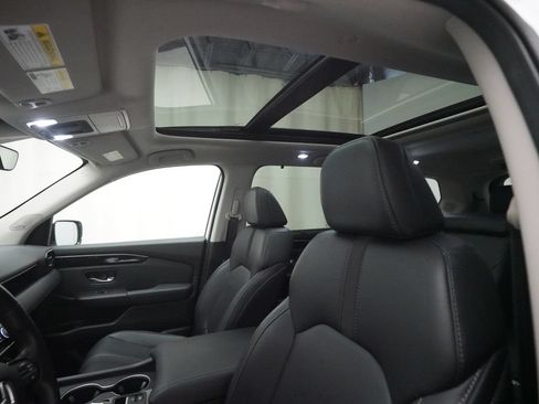 Certified 2025 Honda Pilot Touring image 33