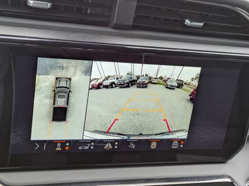 Used 2024 GMC Sierra 1500 AT4X image 31