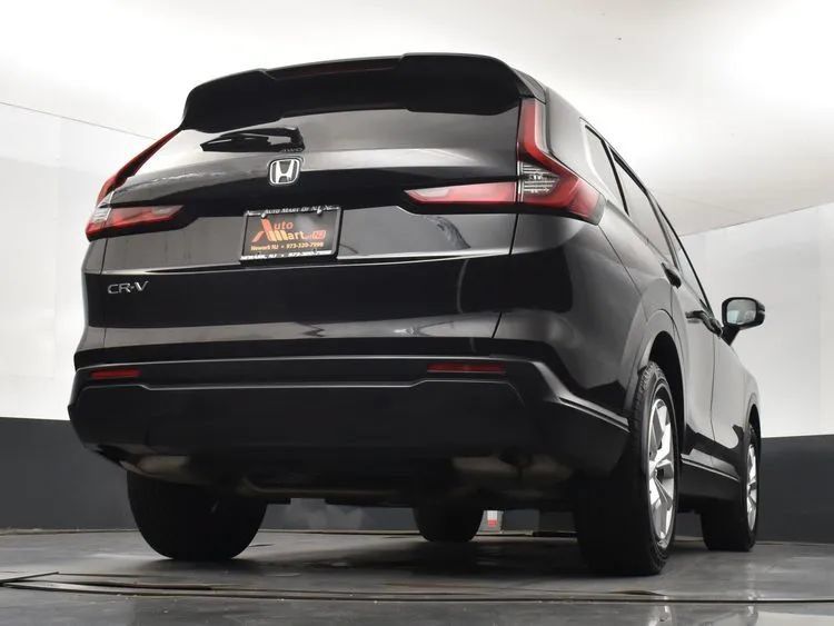 Used 2025 Honda CR-V LX image 10
