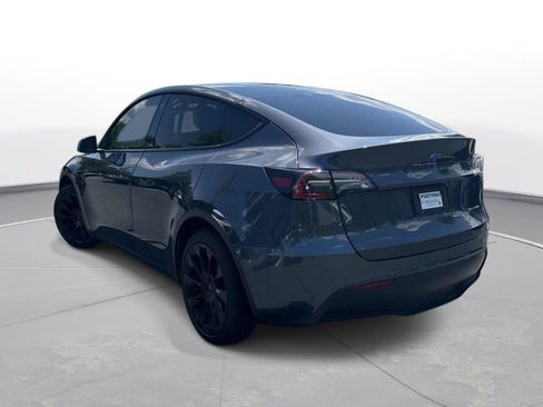 Used 2021 Tesla Model Y Long Range AWD/4WD image 8