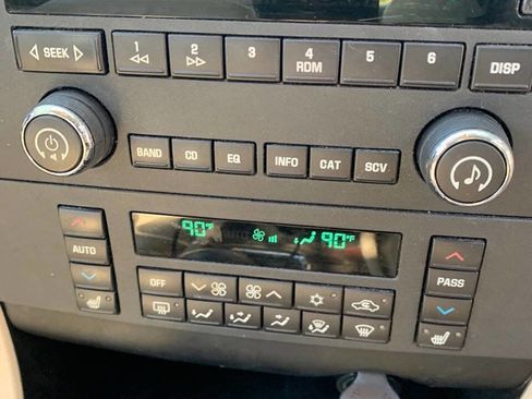Used 2009 Buick LaCrosse CXL FWD image 21