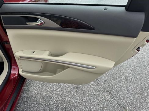 Used 2013 Lincoln MKZ Hybrid FWD image 16