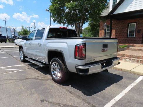 Used 2018 GMC Sierra 1500 Denali AWD/4WD image 5