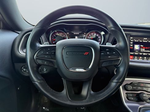 Used 2018 Dodge Challenger R/T Scat Pack image 11