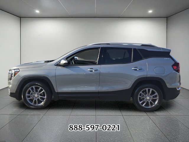 Used 2023 GMC Terrain SLT FWD image 2