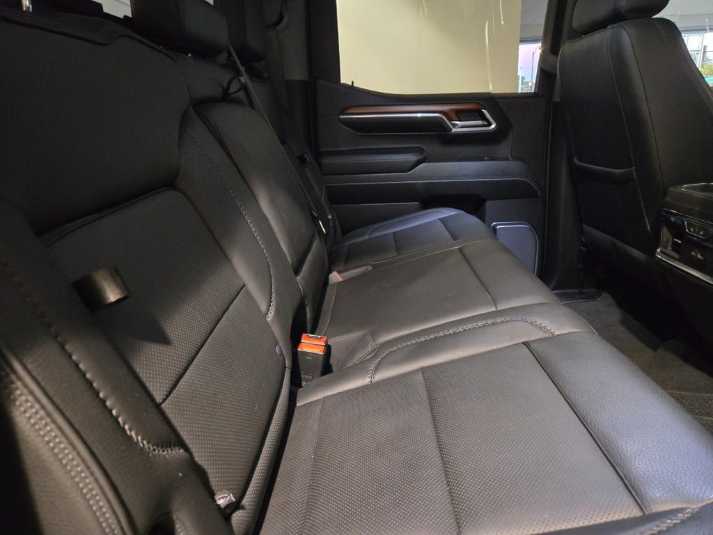 Certified 2023 GMC Sierra 1500 Denali AWD/4WD image 9