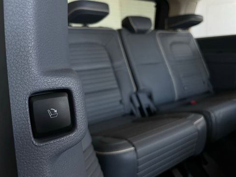 Used 2021 Lincoln Navigator Black Label w/ Cargo Convenience Package image 24