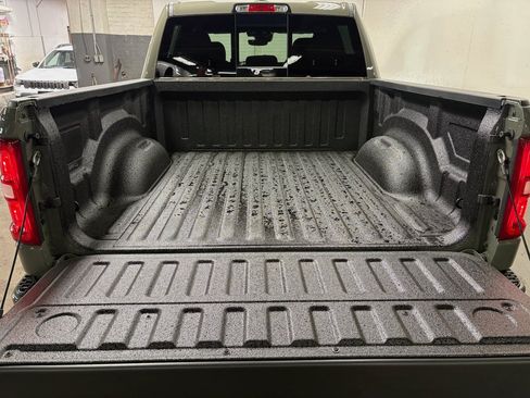 Used 2026 RAM 1500 Big Horn AWD/4WD image 10