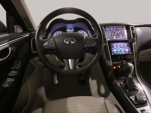 Used 2017 INFINITI Q50 Sport AWD/4WD image 5