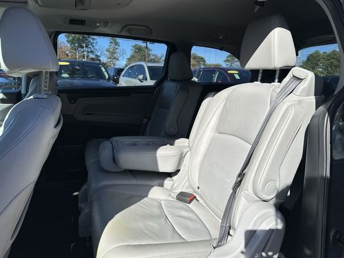Used 2018 Honda Odyssey Touring image 23