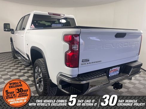 Used 2022 Chevrolet Silverado 2500 LT w/ Convenience Package image 6